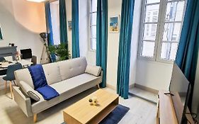 Appartement Ma Douce Charente - Superbe T3 Design et Fonctionnel - Hyper Centre à Saintes