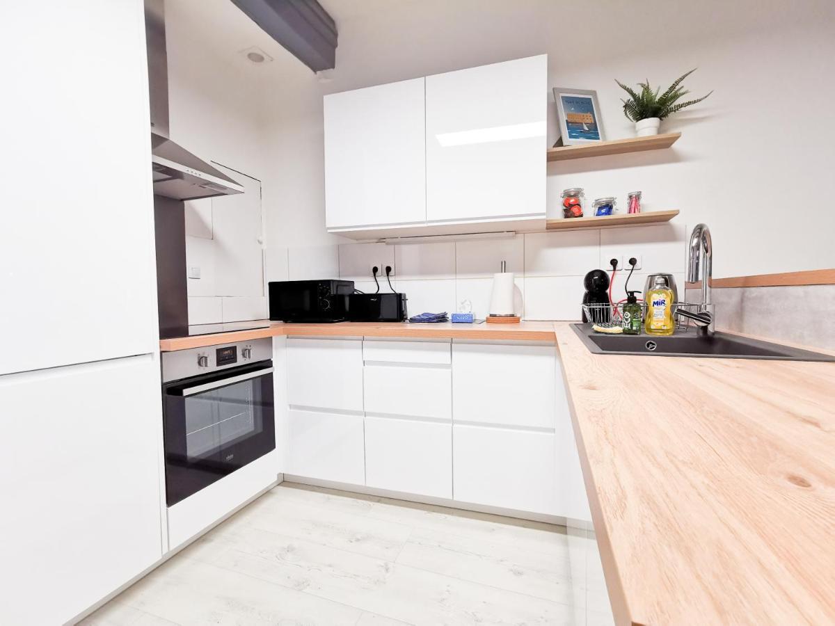 Appartement Ma Douce Charente - Superbe T3 Design et Fonctionnel - Hyper Centre à Saintes Extérieur photo