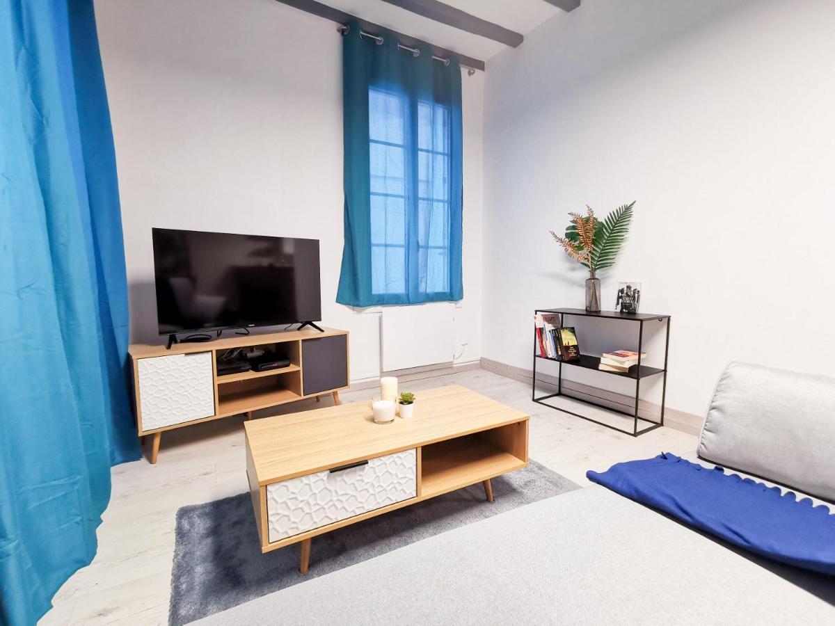 Appartement Ma Douce Charente - Superbe T3 Design et Fonctionnel - Hyper Centre à Saintes Extérieur photo