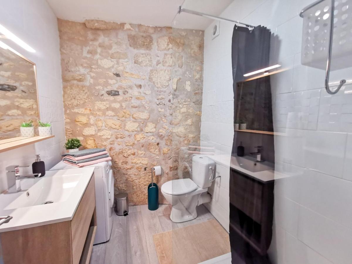 Appartement Ma Douce Charente - Superbe T3 Design et Fonctionnel - Hyper Centre à Saintes Extérieur photo